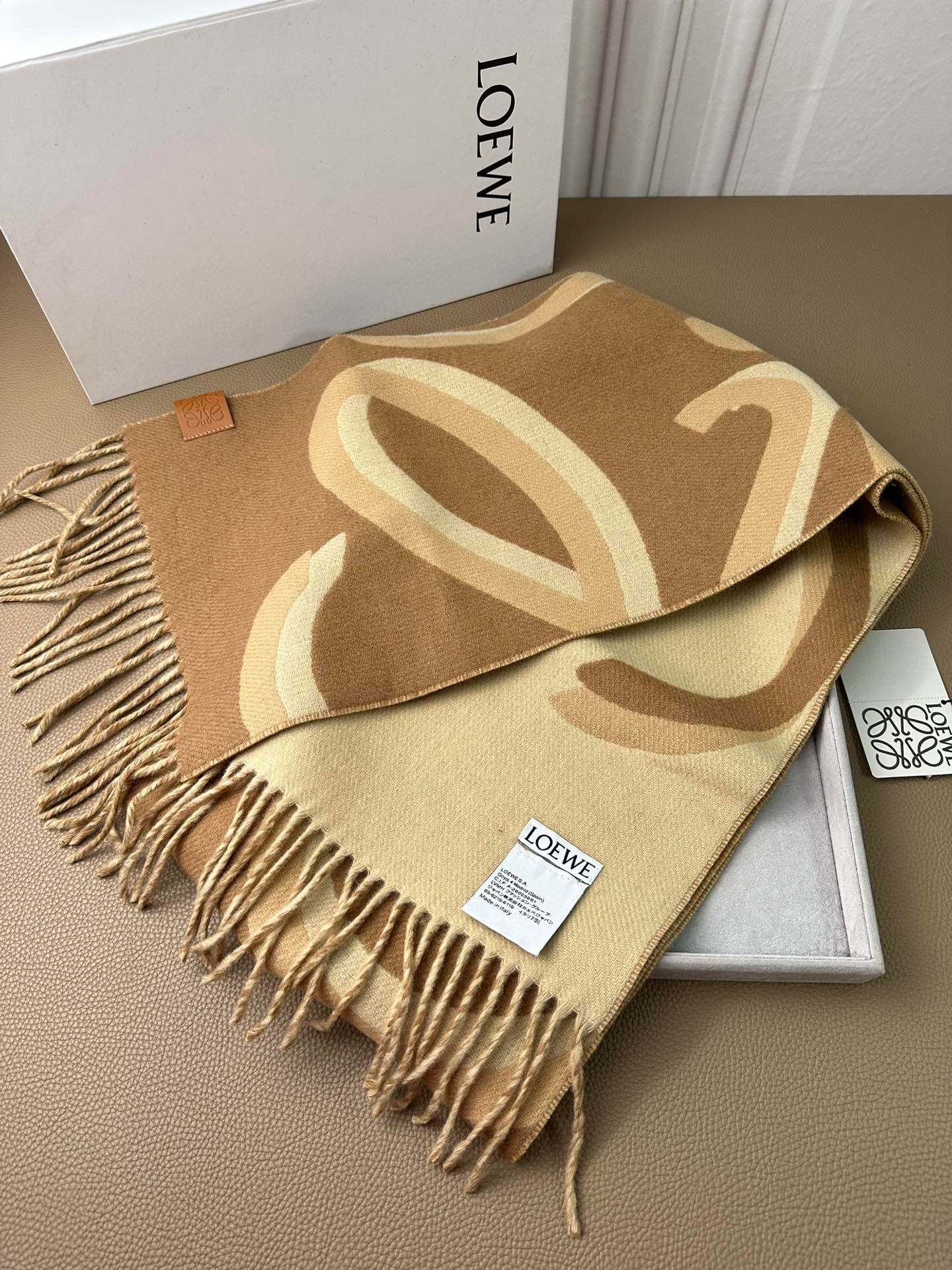 Loewe Scarf